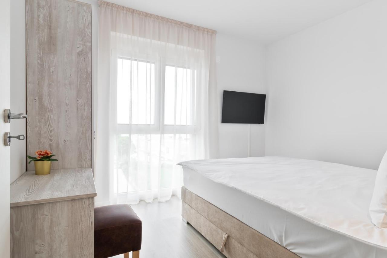 Apartmán Grand Hill Flats Oradea Exteriér fotografie
