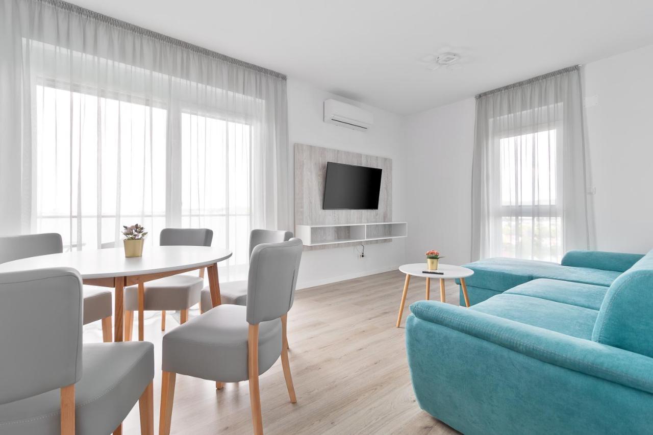 Apartmán Grand Hill Flats Oradea Exteriér fotografie