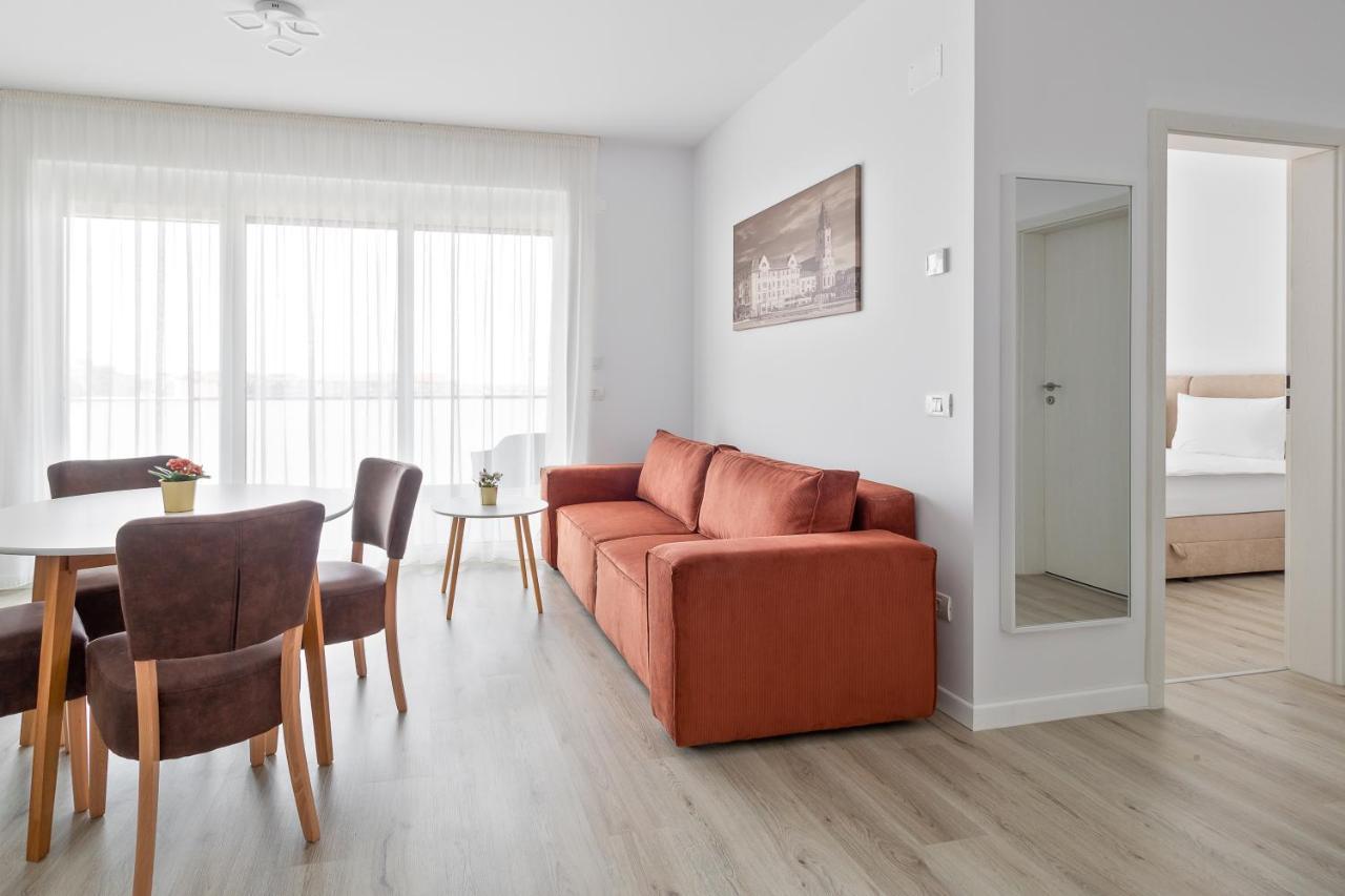 Apartmán Grand Hill Flats Oradea Exteriér fotografie