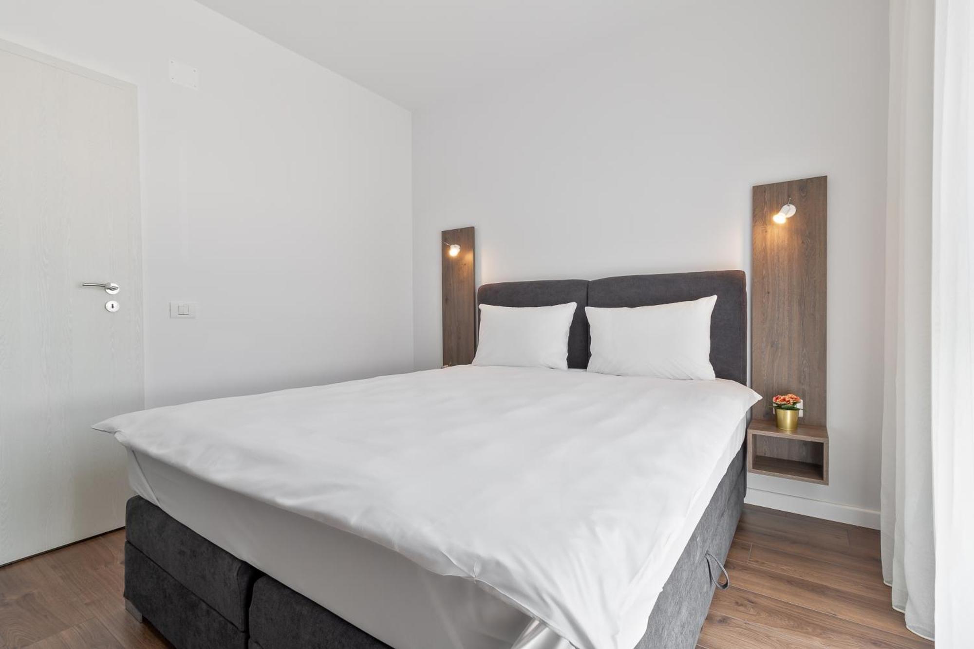 Apartmán Grand Hill Flats Oradea Exteriér fotografie